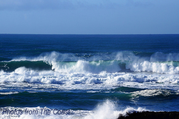 Spindrift Wave over Exquisite Blues