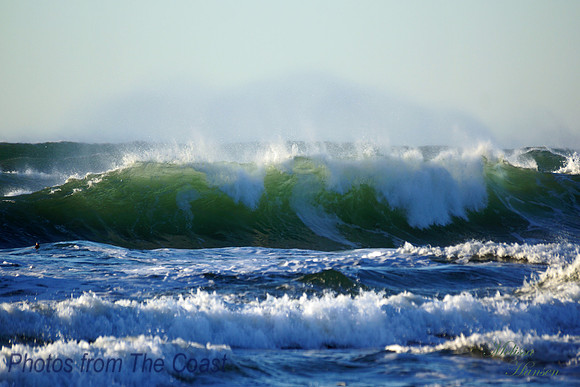 Light Shines through Wave