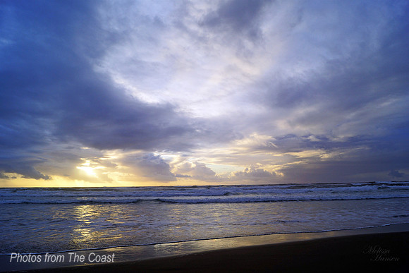 Amazing Light in The Clouds
